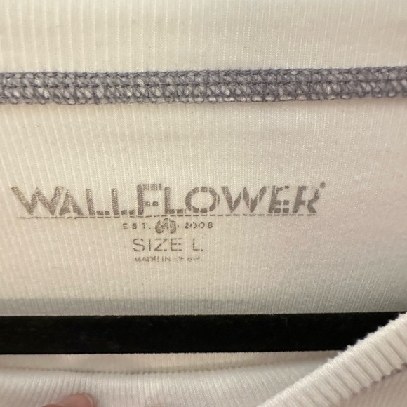 Y2K WALLFLOWER Woman L Graphic long sleeve crop tunic White Blue Polyester 90's - Picture 4 of 8